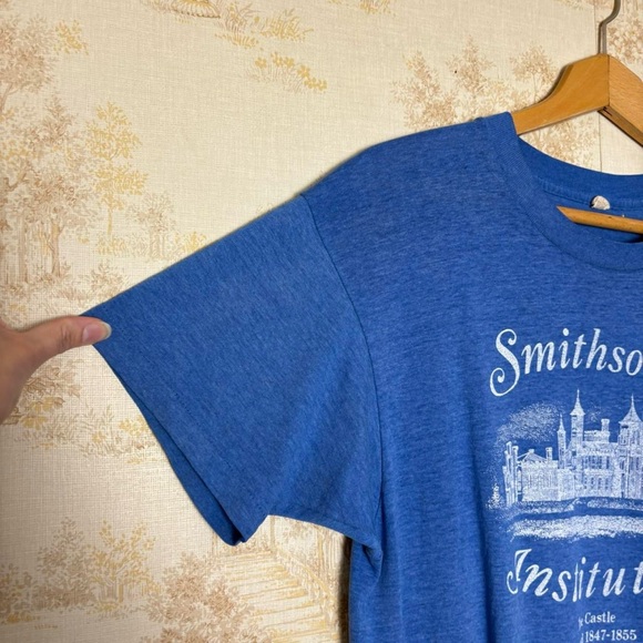 Vintage 80s Smithsonian Institution The Castle blue Washington D.C. museum tee - Picture 4 of 8